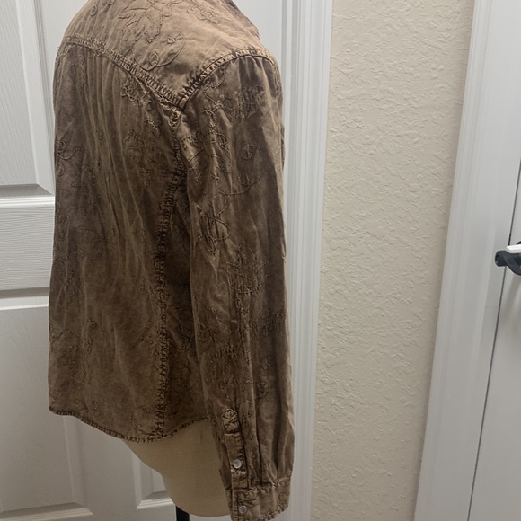 Vintage top 100% cotton women’s size medium western/ boho long sleeve button up - Picture 9 of 16